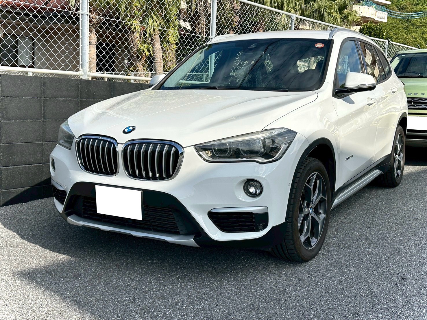 BMW X1 板金塗装（擦り傷修理）